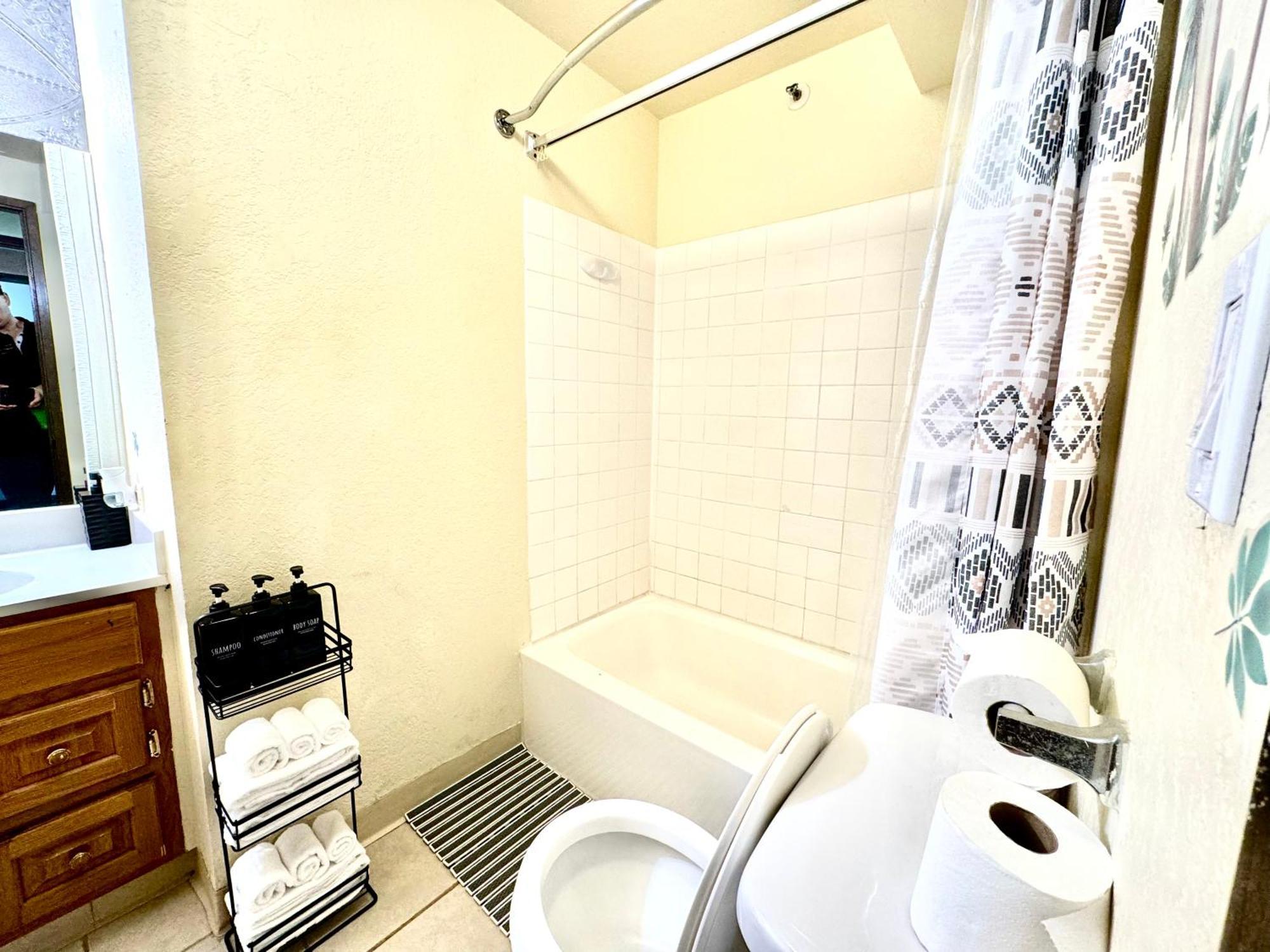 Appartamento Ocean Canal Mountain View Steps From Waikiki 6person *